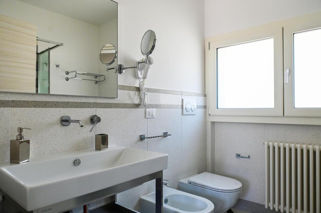 Perle Marine Suite Apartments Castro  المظهر الخارجي الصورة