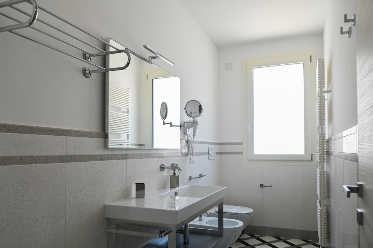 Perle Marine Suite Apartments Castro  المظهر الخارجي الصورة